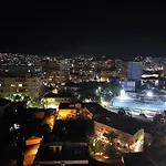 Bazaar's Eye, 3br, Central, Free Parking, Large Terrace * Tirana