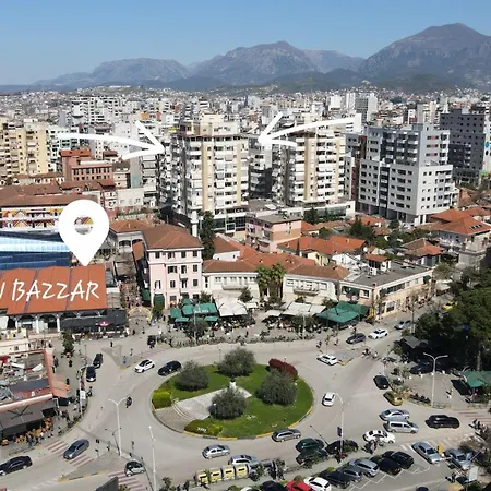 Bazaar's Eye, 3br, Central, Free Parking, Large Terrace Apartment