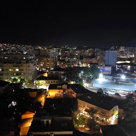 Bazaar's Eye, 3br, Central, Free Parking, Large Terrace * Tirana