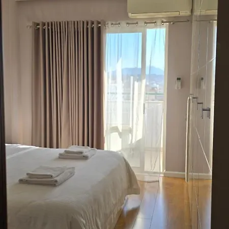 Apartment Bazaar's Eye, 3br, Central, Free Parking, Large Terrace