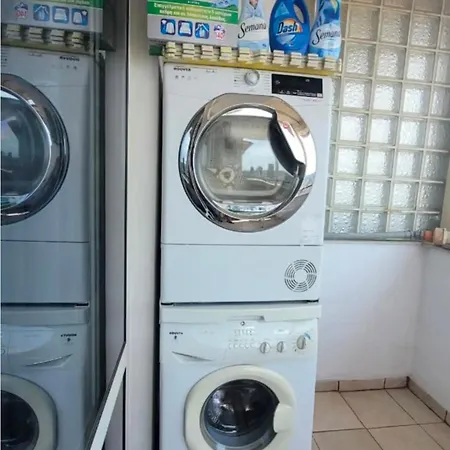 Bazaar's Eye, 3br, Central, Free Parking, Large Terrace Apartment *