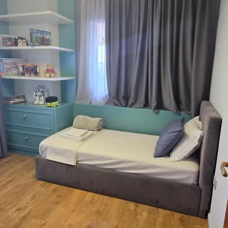 Apartamento Bazaar's Eye, 3br, Central, Free Parking, Large Terrace Rruga Qemal Stafa, 1001 *