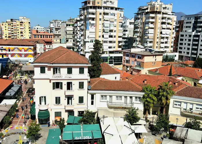 Daire Bazaar's Eye Free Parking Spacious Tarrace Tiran